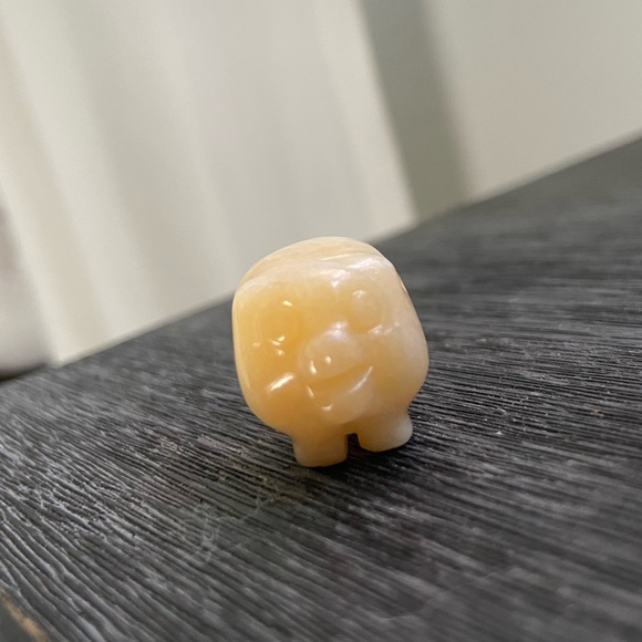 Orange Calcite 1” Carved Pig - Picture 4 of 6